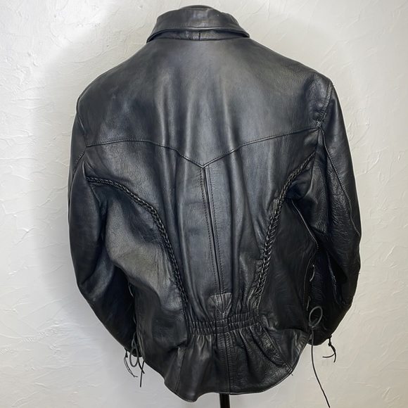 - Vintage Black Leather Biker/Motorcycle Jacket with Harley Davidson Patch - Picture 8 of 11